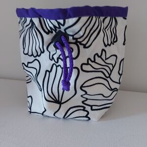 Climbing chalk bag and/or foraging bag